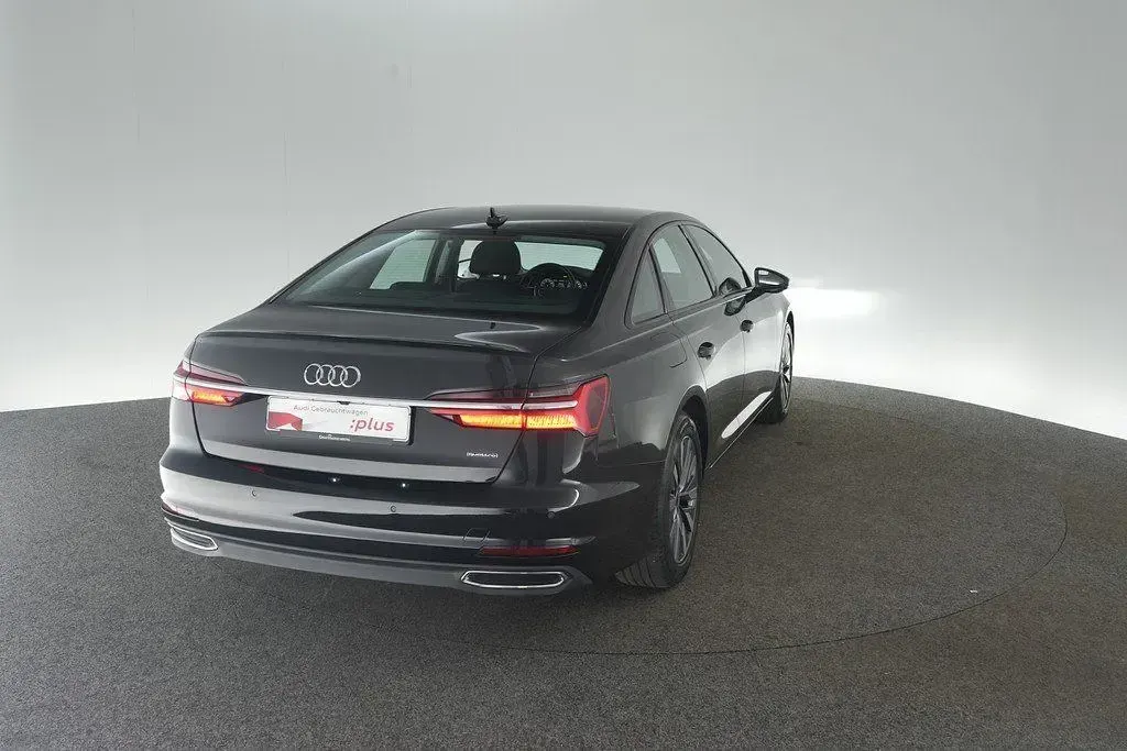 Second-hand Audi A6 Ambiente 299 CP (219 kW) 2022 Negru Berlinǎ