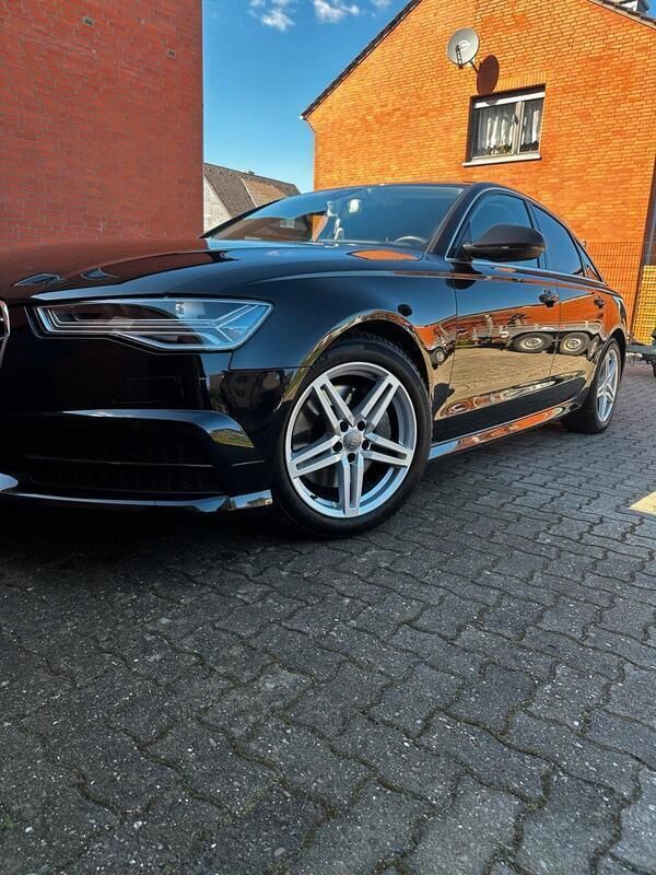 Schwarz Gebraucht 2018 Audi A6 Ambiente Limousine | 30.000 € (Fairer Preis) - Bild 1/4