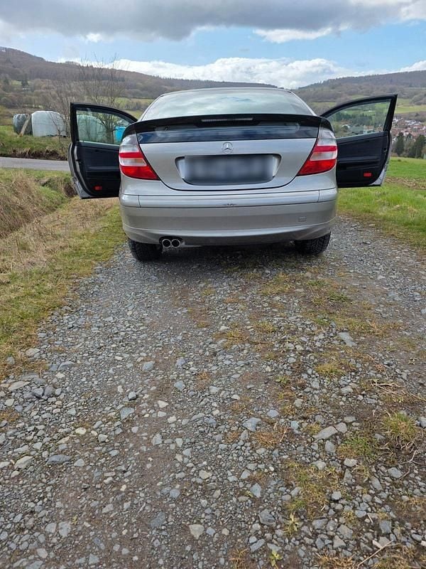 Gebraucht Mercedes CL200 116 PS (85 kW) 2004 Grau Coupé