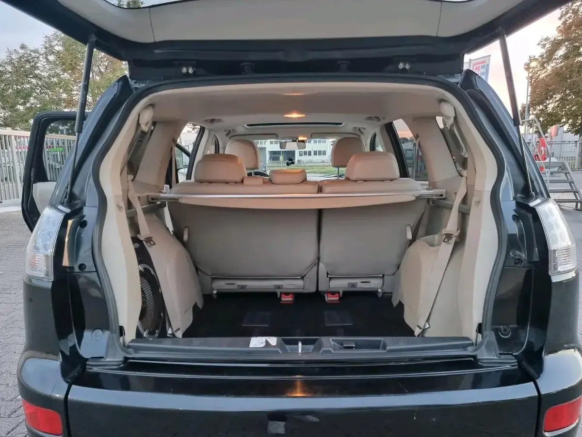 Gebraucht Mitsubishi Outlander 156 PS (114 kW) 2008 Schwarz SUV
