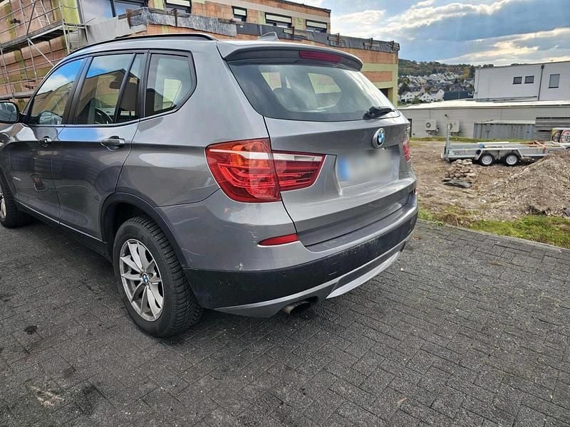 Gebraucht BMW X3 177 PS (130 kW) 2011 Grau SUV