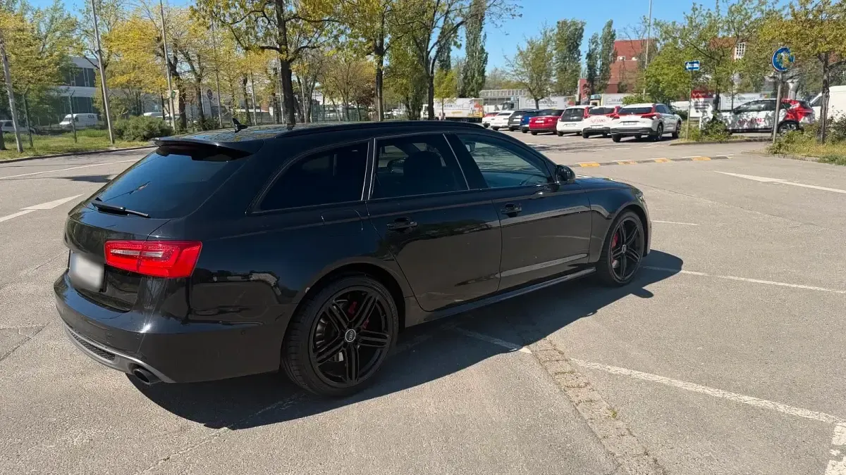 Gebraucht Audi A6 Comfort 313 PS (230 kW) 2013 Schwarz Kombi