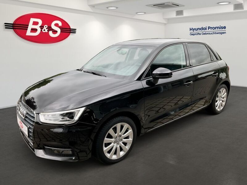 Mythosschwarz metallic Gebraucht 2017 Audi A1 Sportback Sport Kleinwagen | 13.900 € (Fairer Preis) - Bild 1/4