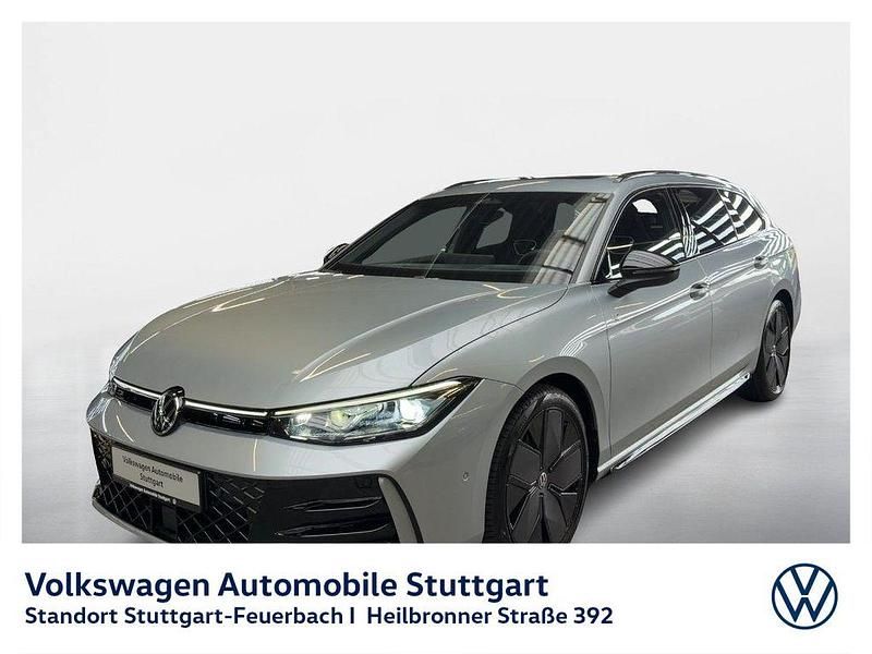 Gebraucht VW Passat R-line 193 PS (141 kW) 2026 Oyster silver metallic Kombi