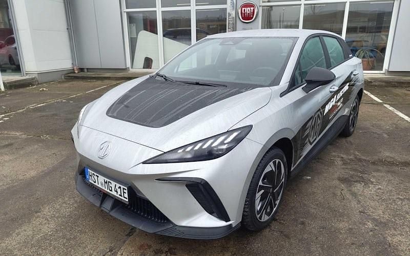 Gebraucht MG MG4 EV 125 kW (170 PS) 2023 Silber Kleinwagen