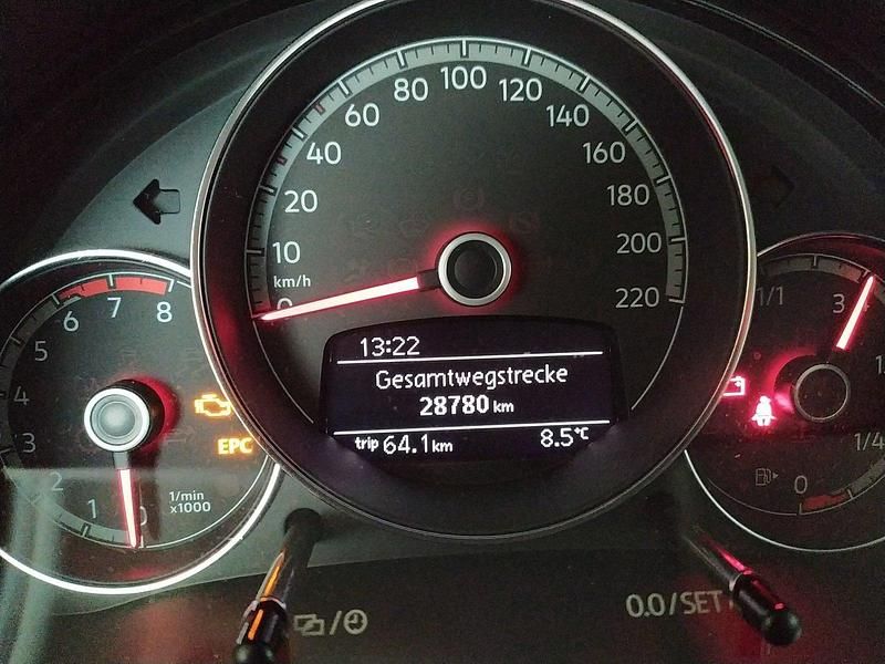 Gebraucht VW up! Pure 75 PS (55 kW) 2018 Weiß Kleinwagen