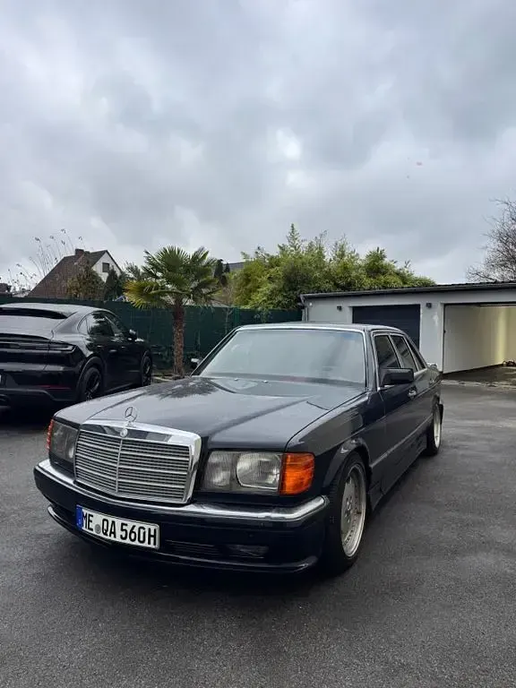 Gebraucht Mercedes 560 408 PS (300 kW) 1990 Blau Limousine