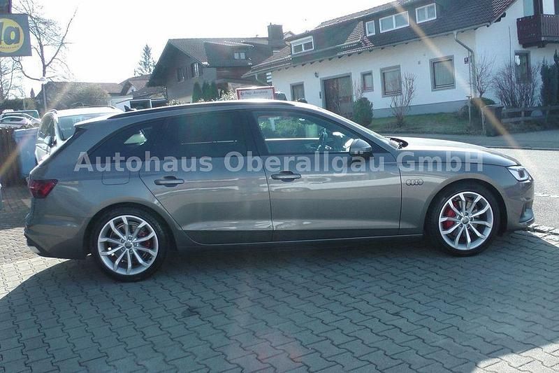 Gebraucht Audi A4 S-Line 204 PS (150 kW) 2020 Grau Kombi