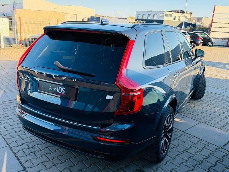 Second-hand Volvo XC90 Plus 310 CP (228 kW) 2022 Albastru SUV