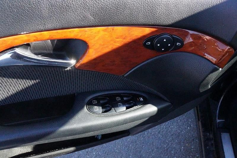 Gebraucht Mercedes E220 170 PS (125 kW) 2007 Schwarz Kombi