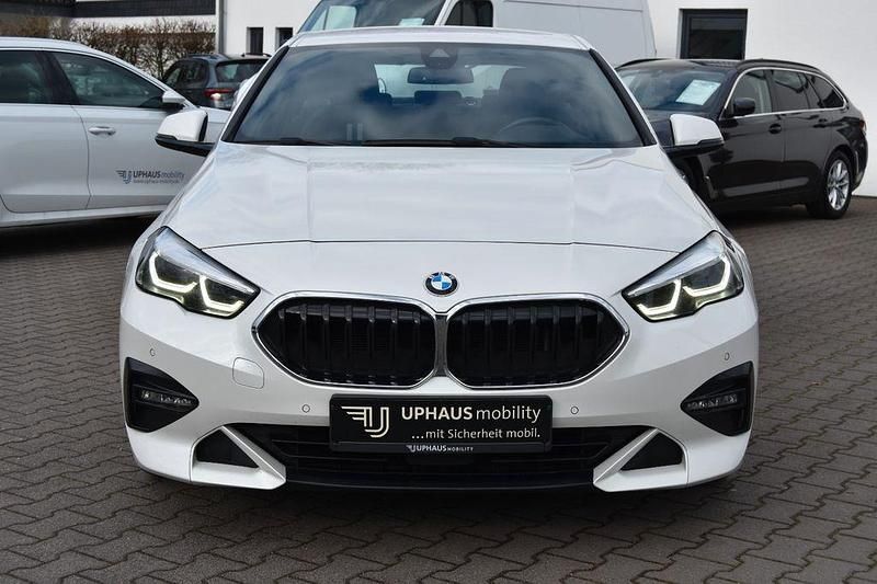 Gebraucht BMW 218 Gran Coupé Sport Line 150 PS (110 kW) 2020 Weiß (mineralweiss) Coupé