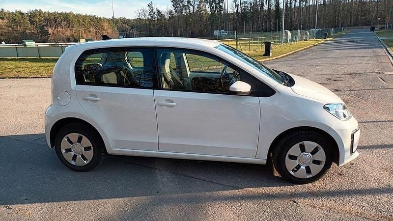 Gebraucht VW e-up! 61 kW (83 PS) 2022 Weiß Kleinwagen