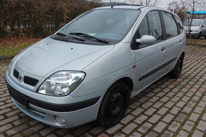 Gebraucht Renault Scénic 107 PS (78 kW) 2000 Silber Van / Kleinbus