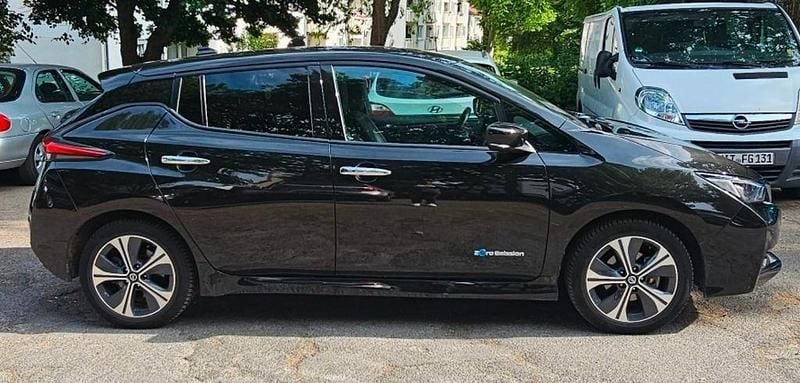 Gebraucht Nissan Leaf 360º 110 kW (150 PS) 2020 Schwarz Kleinwagen
