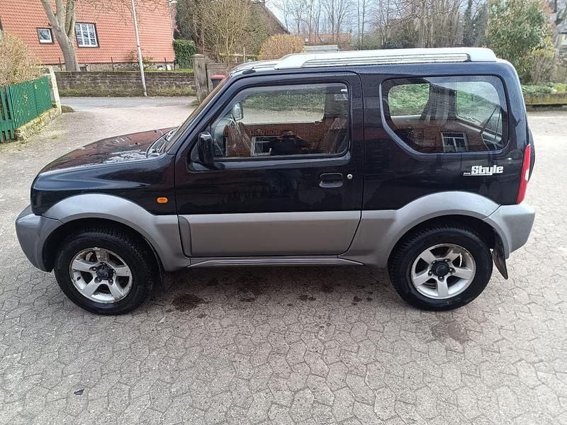 Gebraucht Suzuki Jimny Style 86 PS (63 kW) 2006 Schwarz SUV