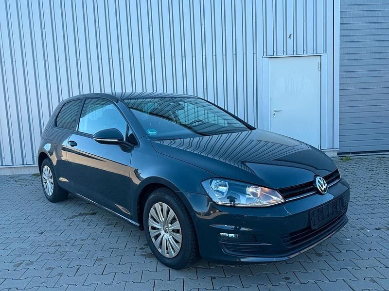 Grau Gebraucht 2014 VW Golf VII Kleinwagen | 5.300 € (Superpreis) - Bild 1/4