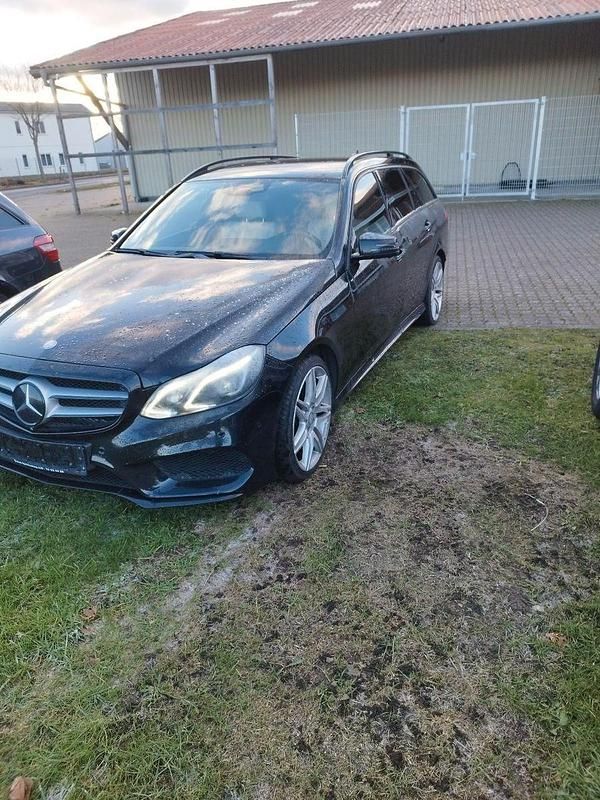 Gebraucht Mercedes E350 Elegance 258 PS (189 kW) 2014 Schwarz Kombi
