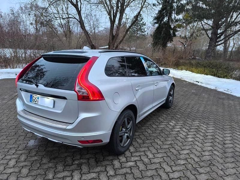 Gebraucht Volvo XC60 Momentum 163 PS (119 kW) 2013 Silber SUV