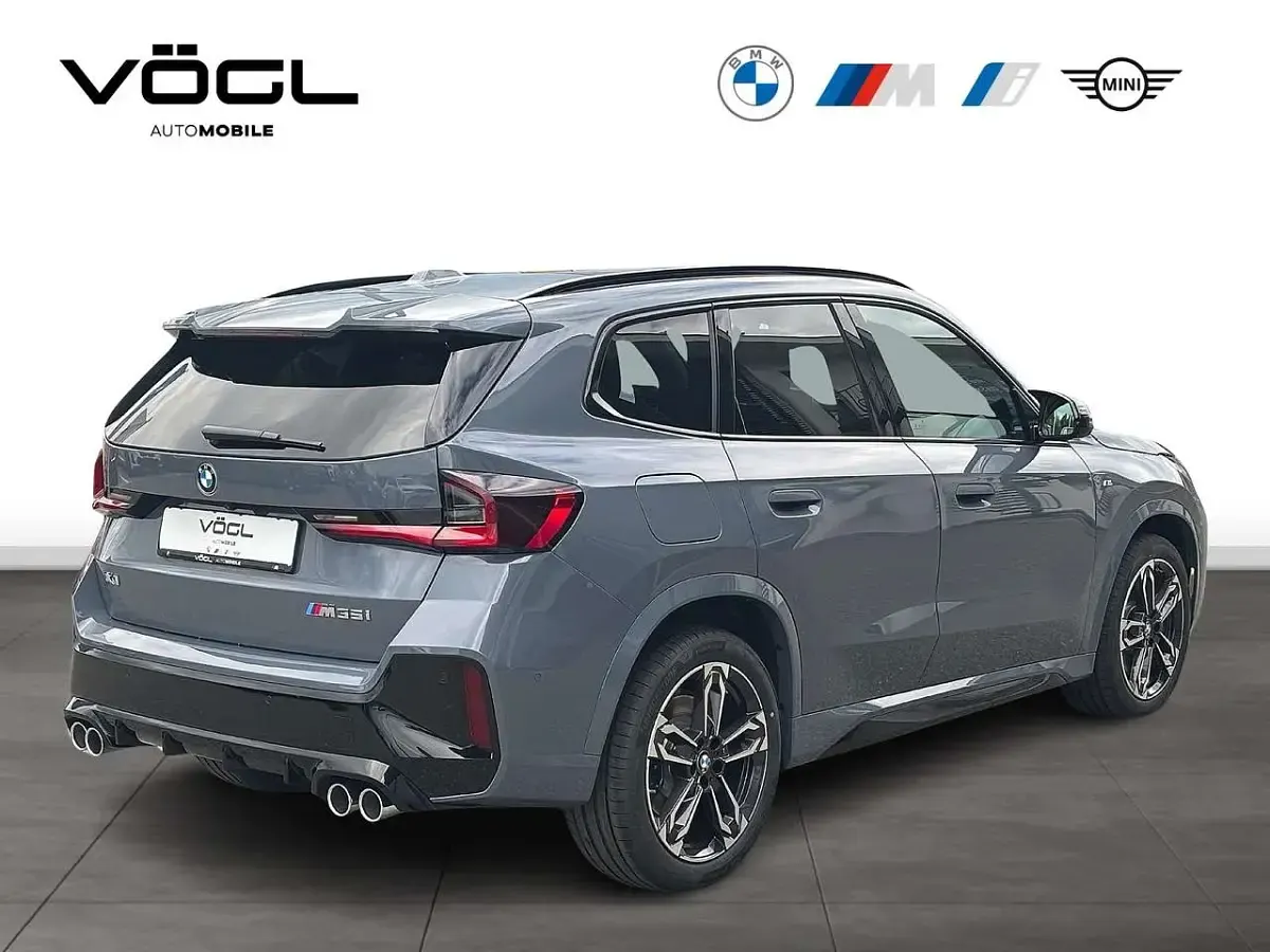 Nuevo BMW X1 Performance 300 CV (220 kW) 2026 Gris SUV