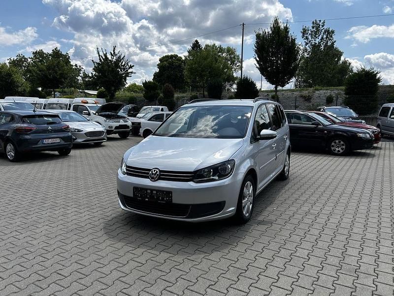 Reflex silver metallic Gebraucht 2013 VW Touran Comfortline Van / Kleinbus | 6.990 € (Fairer Preis) - Bild 1/4