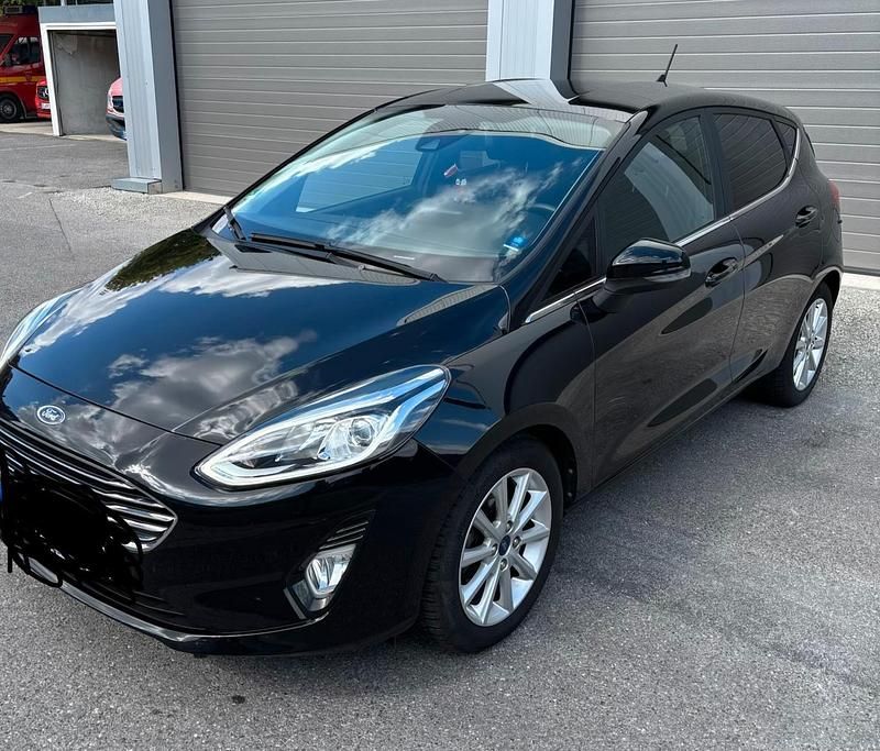 Gebraucht Ford Fiesta Titanium 95 PS (69 kW) 2021 Schwarz Kleinwagen