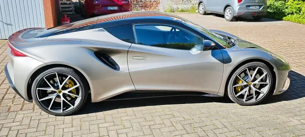 Gebraucht Lotus Emira 364 PS (267 kW) 2025 Grau Coupé