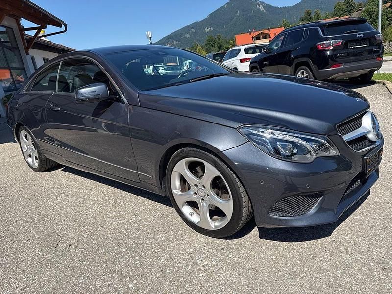 Grau Gebraucht 2014 Mercedes E250 Coupé | 12.999 € (Fairer Preis) - Bild 1/4