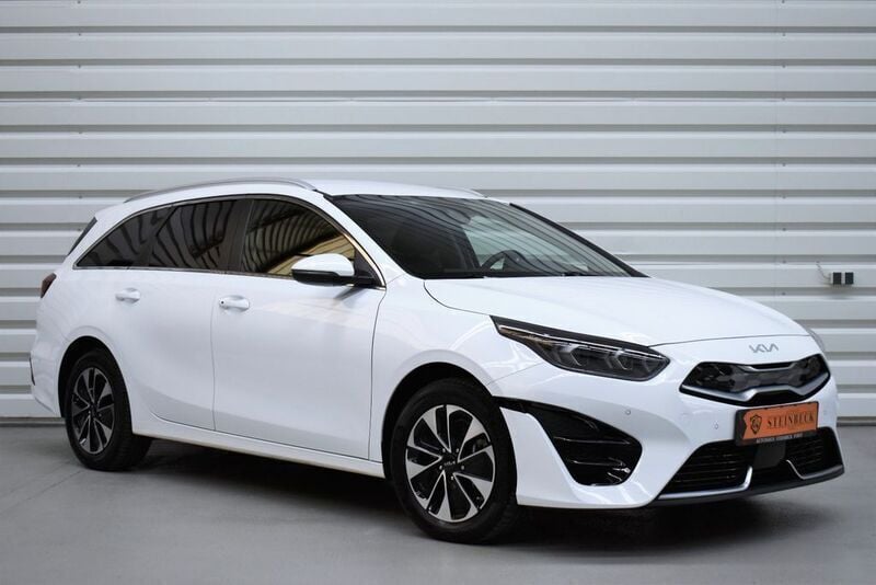 Weiß Gebraucht 2022 Kia Ceed Sportswagon Kombi | 20.990 € (Fairer Preis) - Bild 1/4