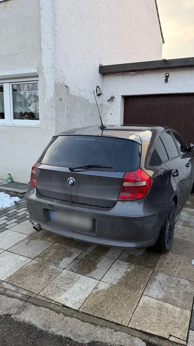 Gebraucht BMW 120 177 PS (130 kW) 2007 Grau Kleinwagen
