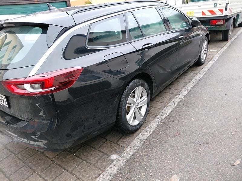 Gebraucht Opel Insignia 167 PS (122 kW) 2018 Schwarz Kombi