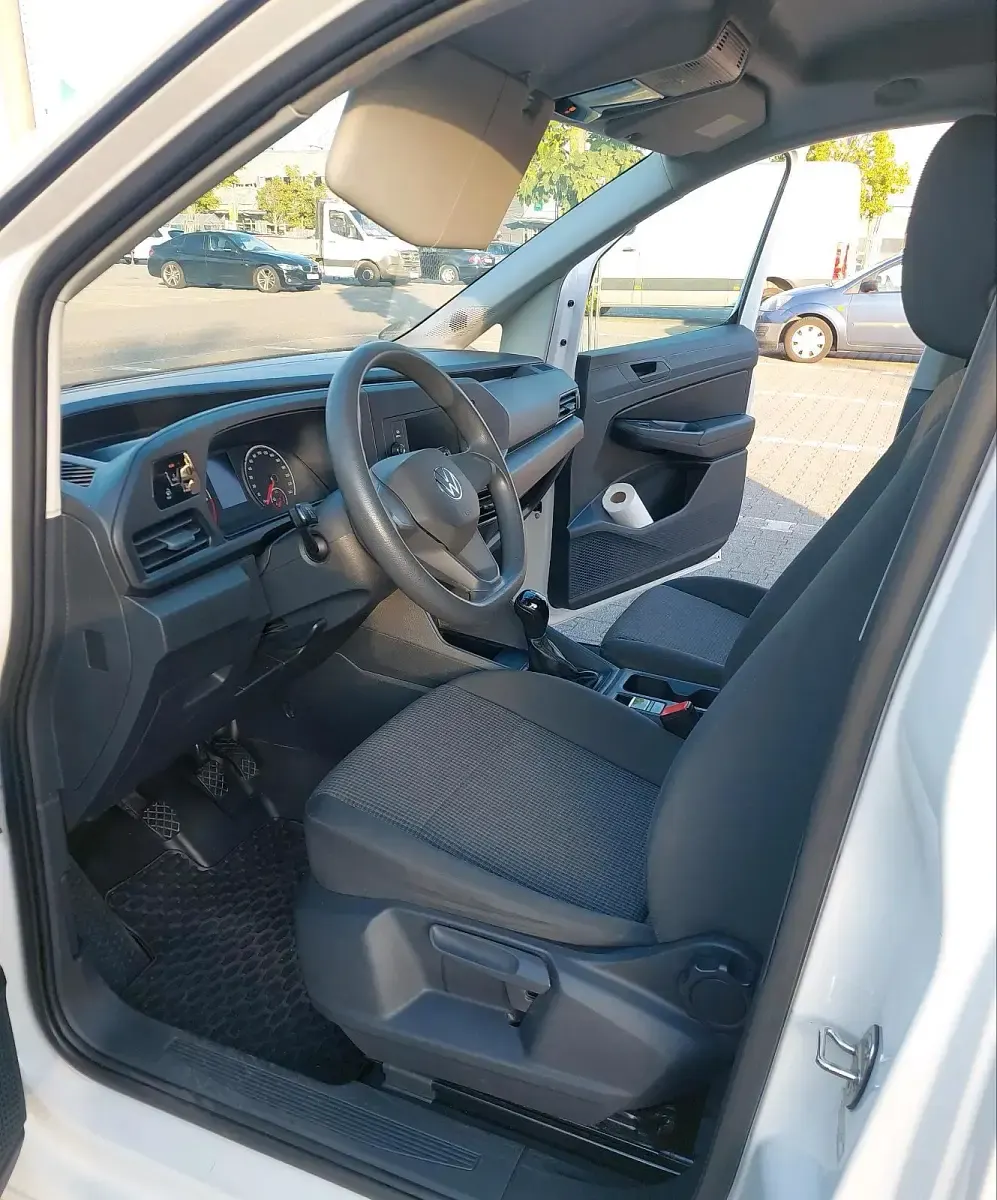 Gebraucht VW Caddy 75 PS (55 kW) 2021 Weiß Van / Kleinbus