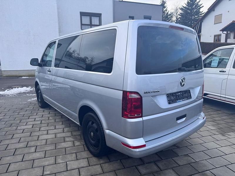 Gebraucht VW Multivan 150 PS (110 kW) 2016 Silber Van