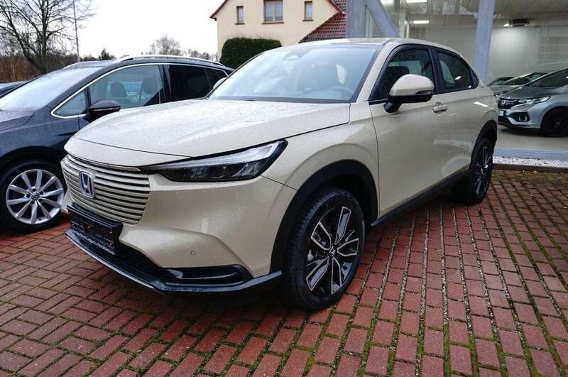 Gebraucht Honda HR-V Elegance 107 PS (78 kW) 2024 Sand khaki SUV