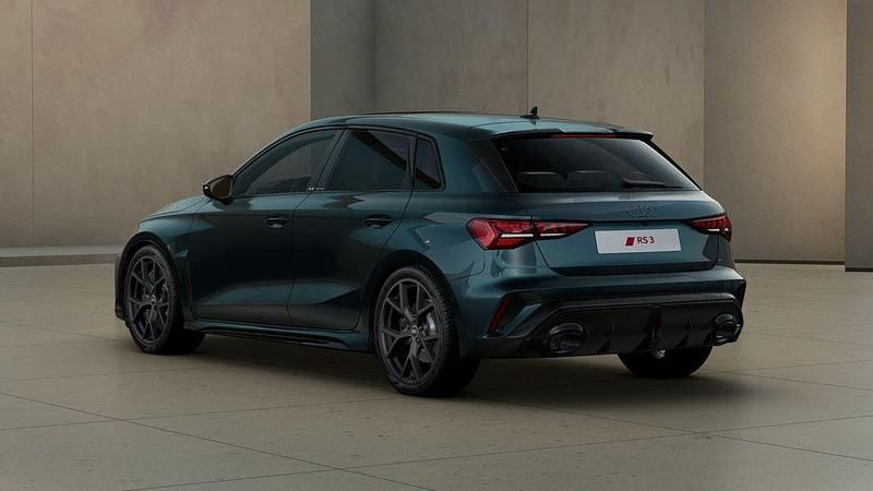 Gebraucht Audi RS3 Design 400 PS (294 kW) 2025 Grün Limousine