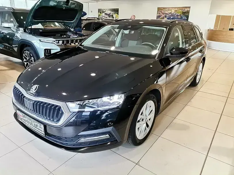 Gebraucht Skoda Octavia Ambition 150 PS (110 kW) 2022 Schwarzmagic perleffekt Kombi