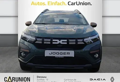 Neu Dacia Jogger Extreme 141 PS (103 kW) 2025 Grau Van / Kleinbus