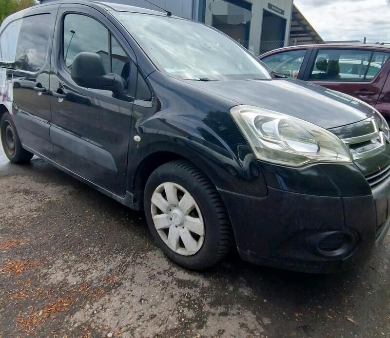 Schwarz Gebraucht 2011 Citroën Berlingo Van / Kleinbus | 4.300 € (Fairer Preis) - Bild 1/4