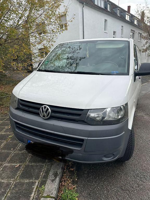 Weiß Gebraucht 2013 VW T5 Van | 6.499 € (Etwas zu teuer) - Bild 1/4