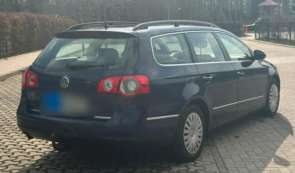 Second-hand VW Passat 115 CP (84 kW) 2006 Albastru Break