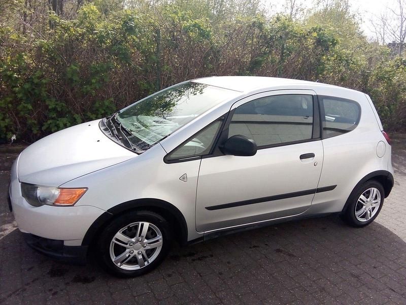 Silber Gebraucht 2011 Mitsubishi Colt Kleinwagen | 4.600 € - Bild 1/4