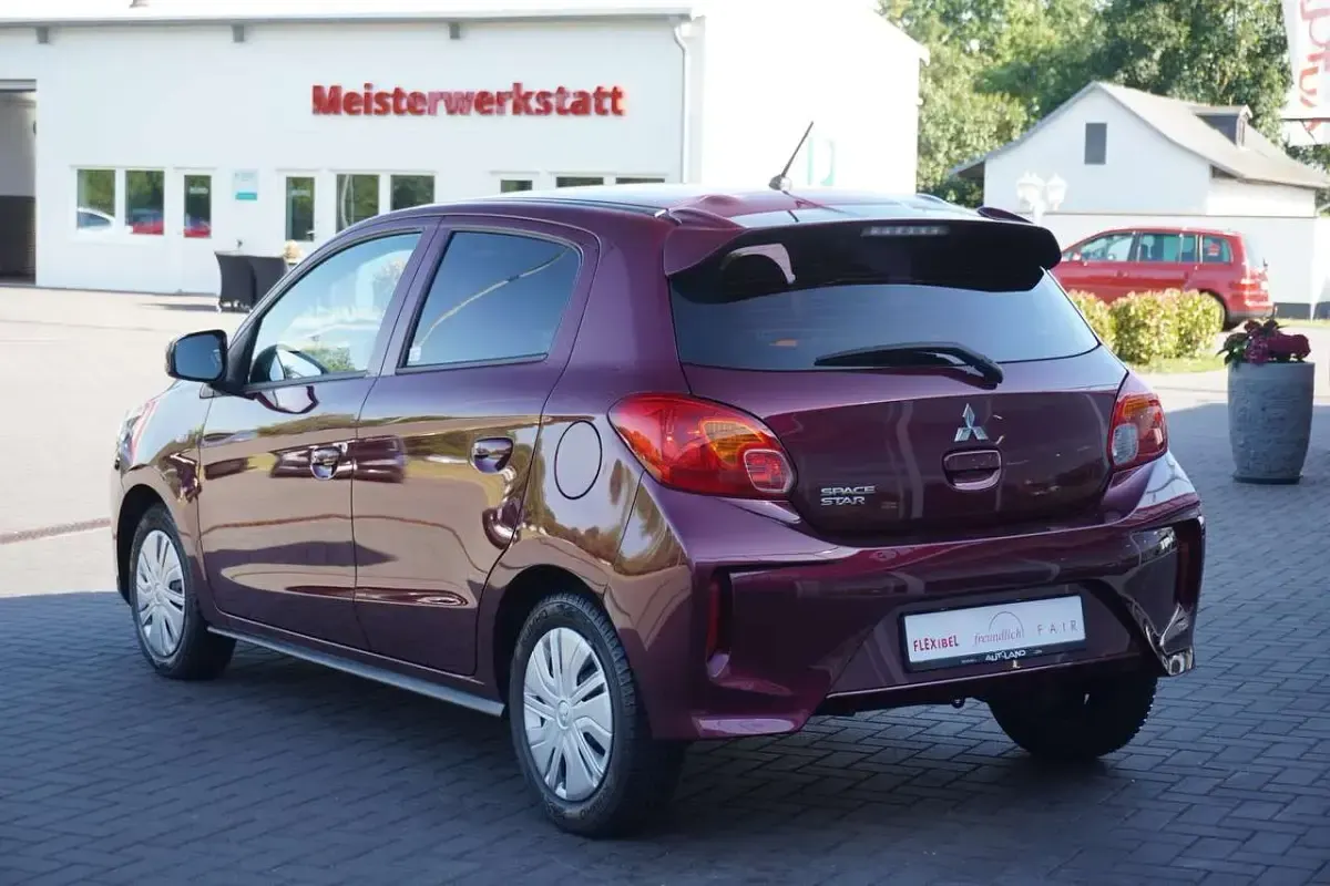 Gebraucht Mitsubishi Space Star Select 71 PS (52 kW) 2022 Rot Kleinwagen