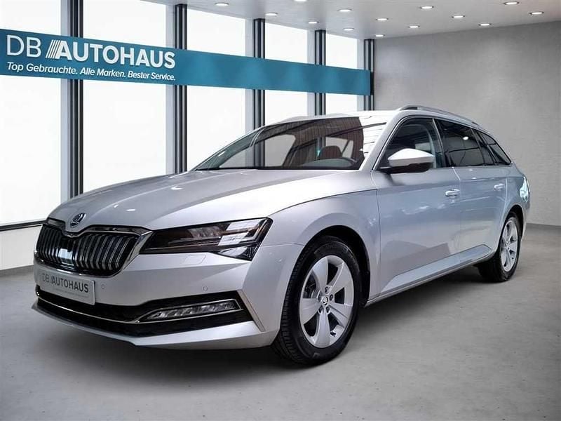 Silber Gebraucht 2021 Skoda Superb Style Kombi | 21.860 € (Guter Preis) - Bild 1/4