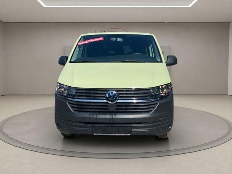 Gebraucht VW T6.1 110 PS (80 kW) 2021 Gruen Van