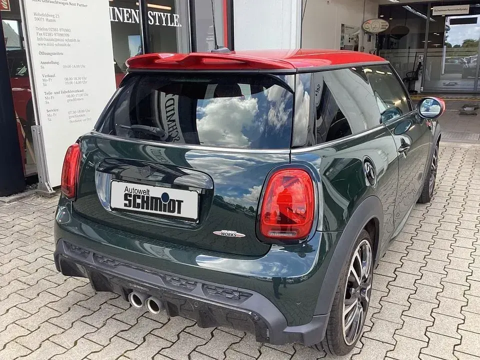 Gebraucht Mini John Cooper Works 231 PS (169 kW) 2023 Grün Kleinwagen