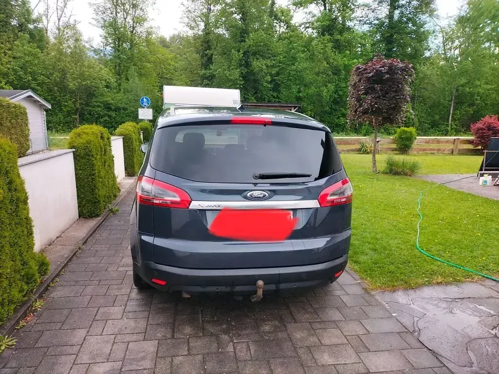 Gebraucht Ford S-MAX Trend 163 PS (119 kW) 2011 Grau Van / Kleinbus