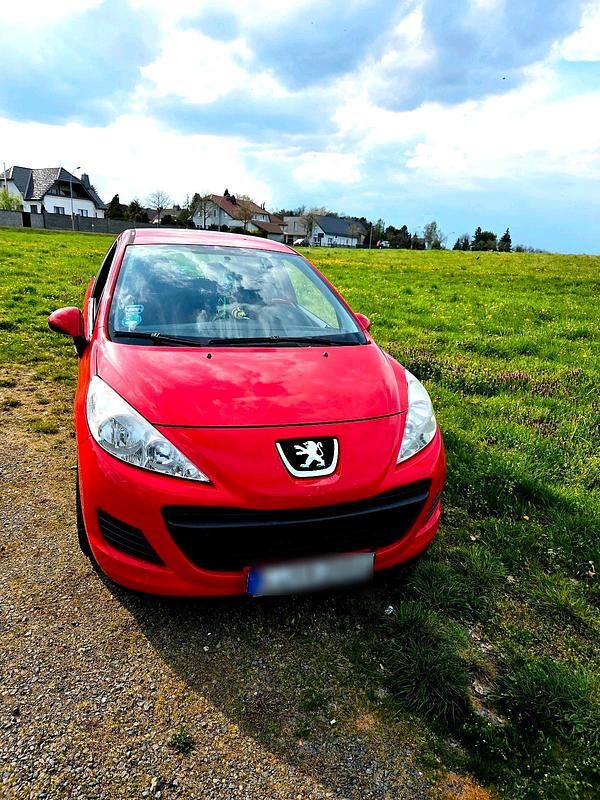 Gebraucht Peugeot 207 2009 Rot Limousine