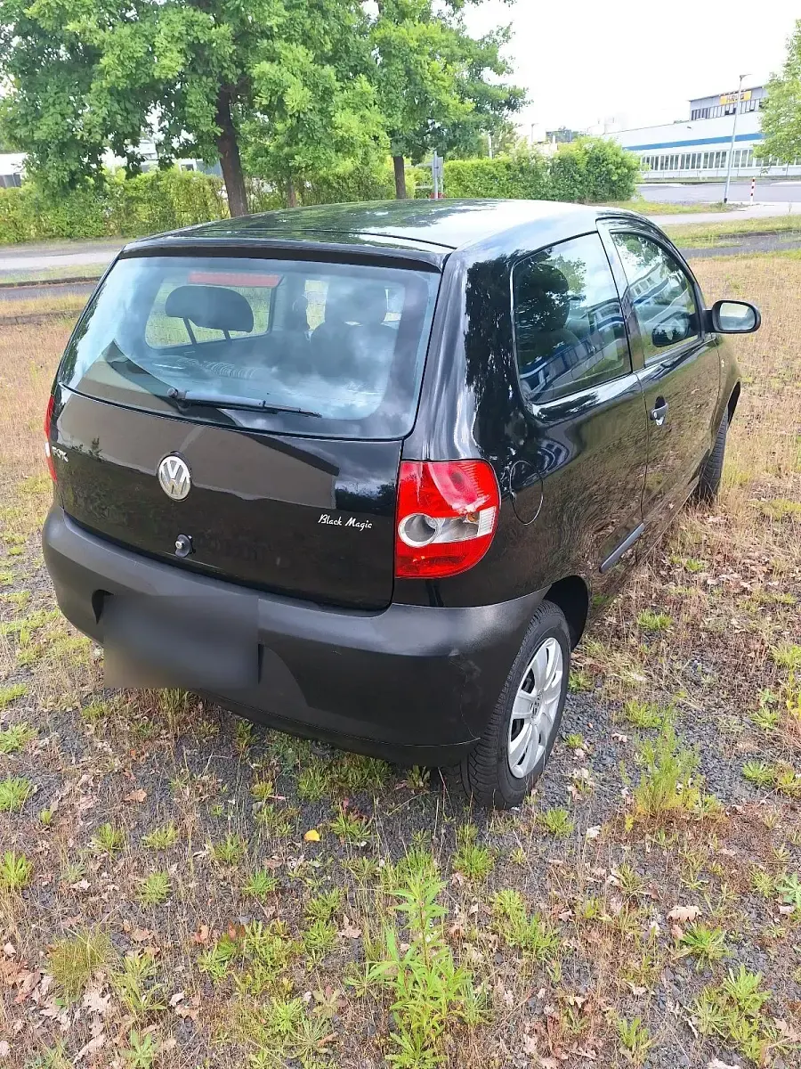 Gebraucht VW Fox 55 PS (40 kW) 2006 Schwarz Kleinwagen