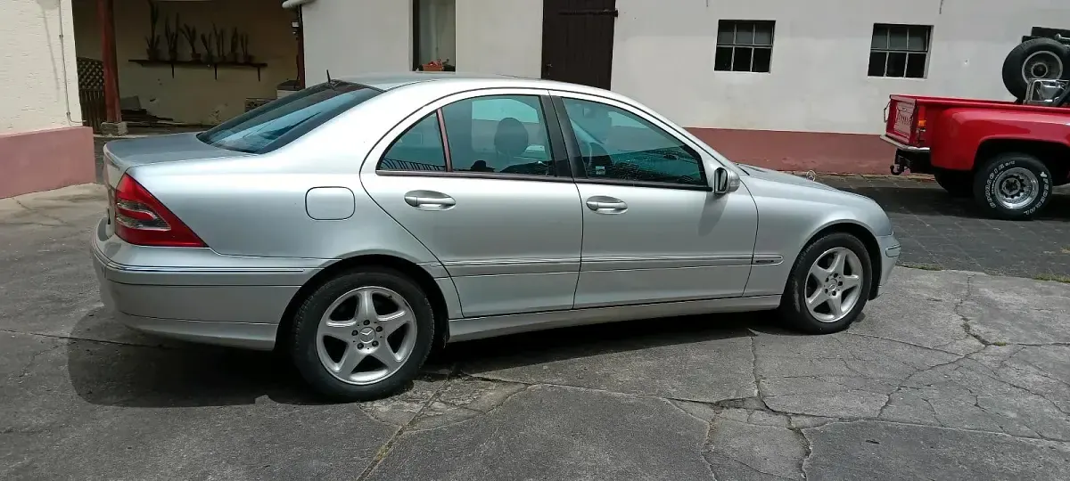 Gebraucht Mercedes C320 Avantgarde 218 PS (160 kW) 2001 Silber Limousine