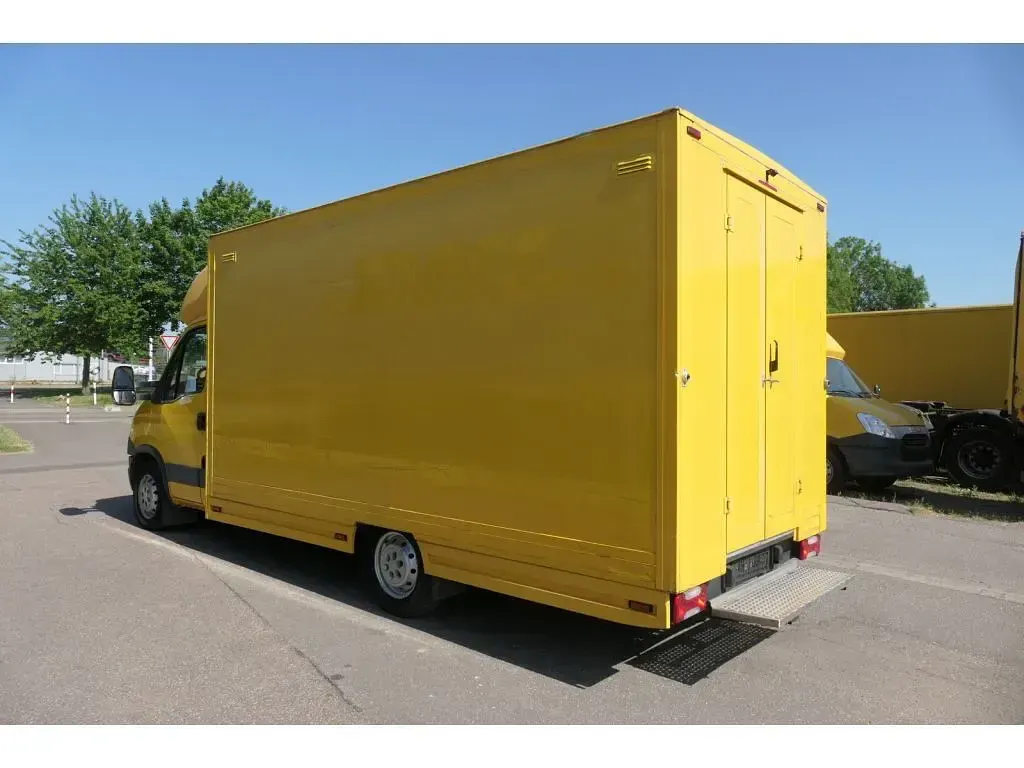 Gebraucht Iveco Daily 106 PS (77 kW) 2013 Gelb Van