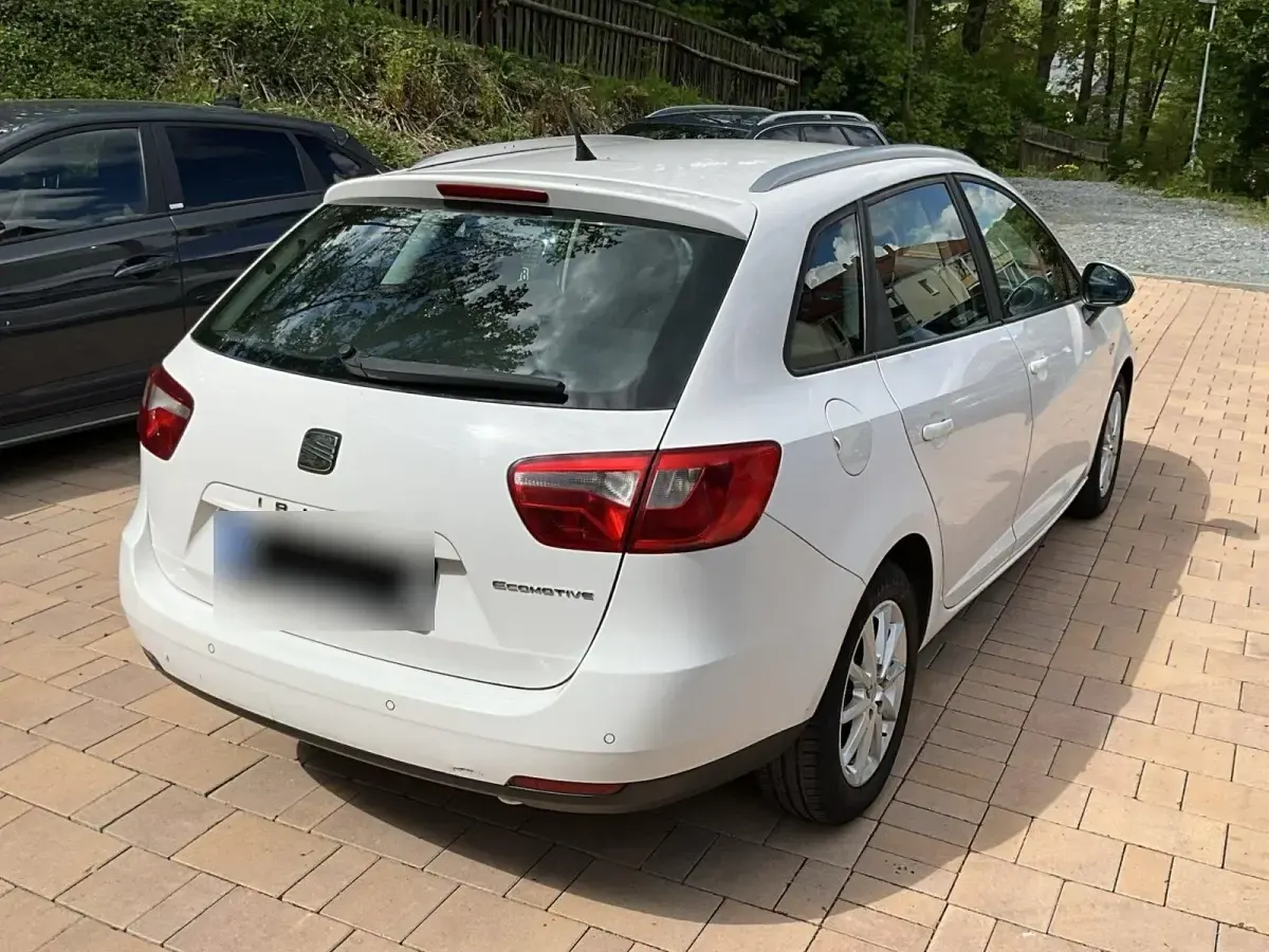 Gebraucht Seat Ibiza ST Ecomotive 105 PS (77 kW) 2010 Weiß Kombi